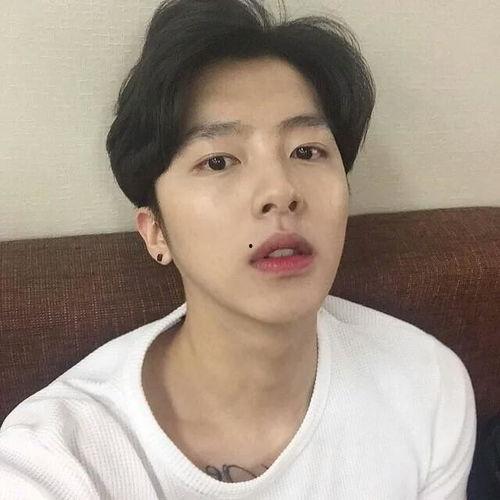 网红图片名字男,帅气男生,镜头下的时尚魅力